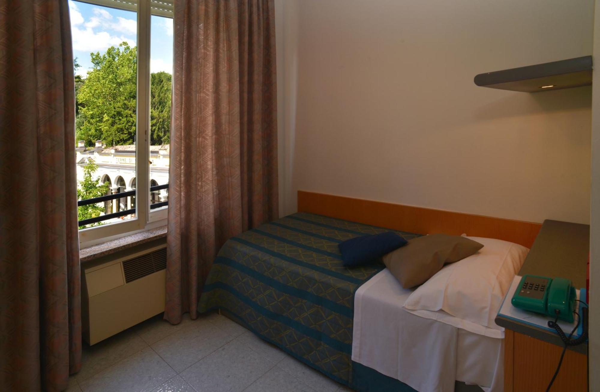 Hotel Salus Sant'Andrea Bagni المظهر الخارجي الصورة