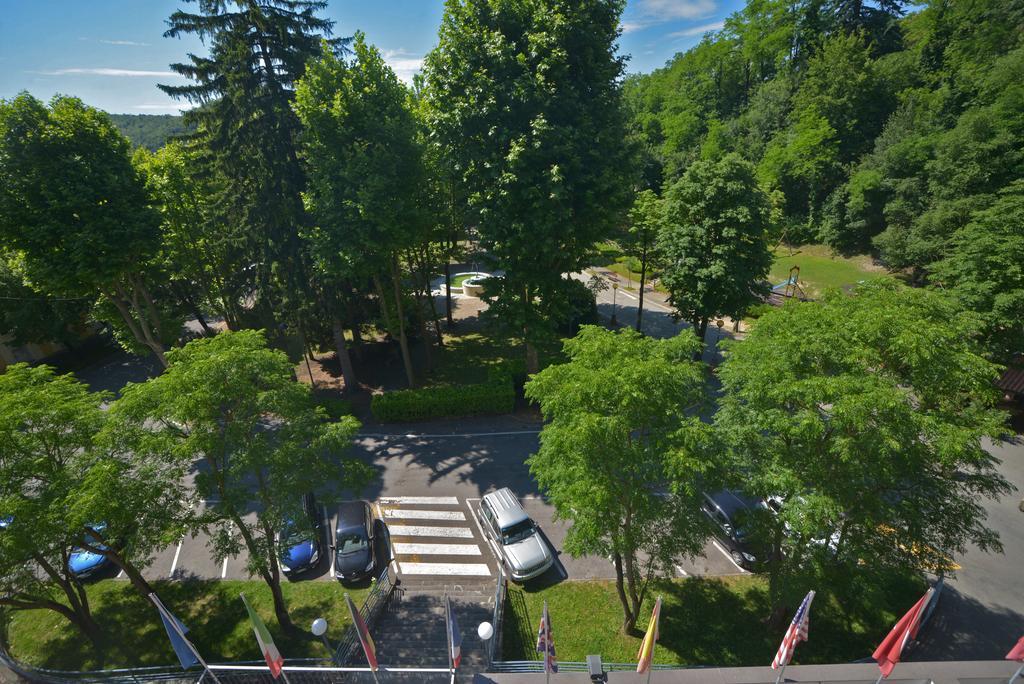 Hotel Salus Sant'Andrea Bagni المظهر الخارجي الصورة